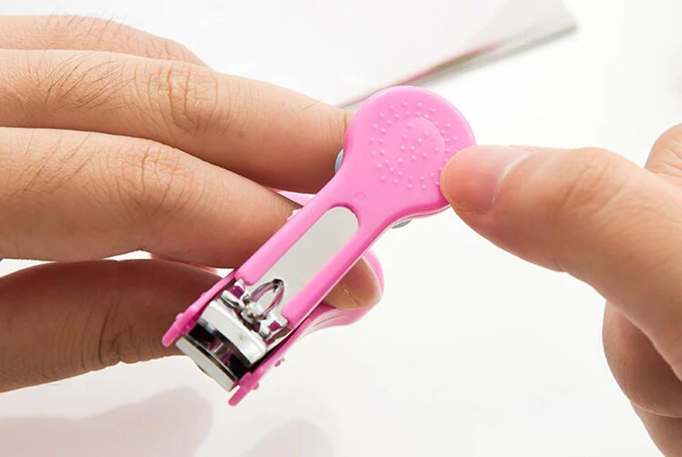 1Piece Nail Clipper Mini Cute Baby Nail Clipper Cartoon Finger Trimmer Scissors Nail Cutter With Hanging Function Keychain