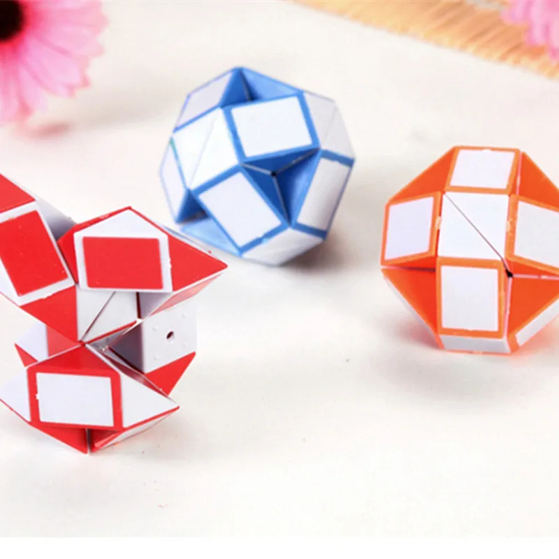 Различные линейки магический куб головоломка странная образная Магическая