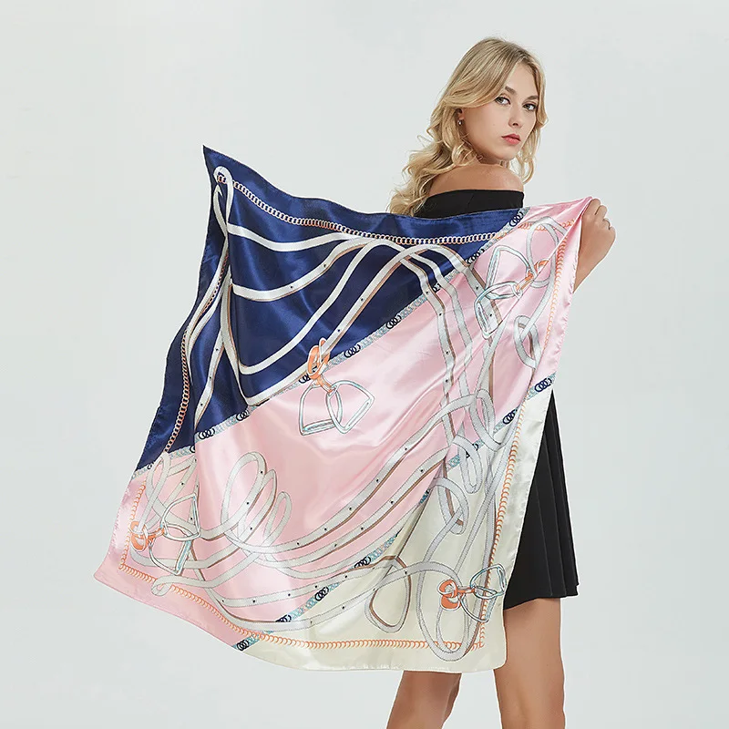 Женский шарф 90*90 см из шелка шаль модная элегантная с цепочкой узором на ремне