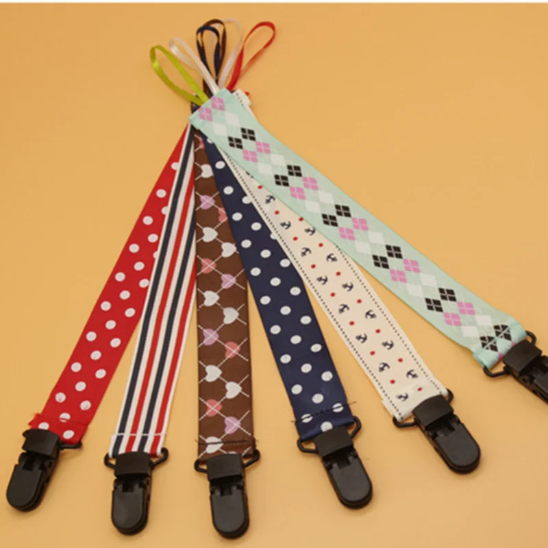 Детская пустышка с зажимом цепочкой для защиты от потери ремнем безопасности в