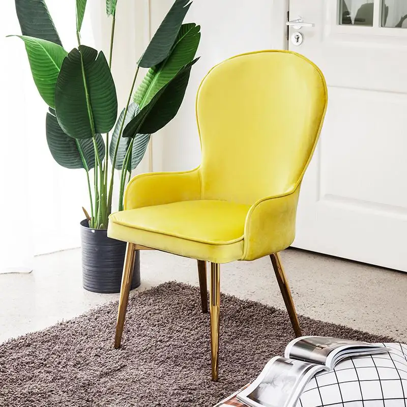 Скандинавский обеденный стул для ресторана сетчатый красный макияжа