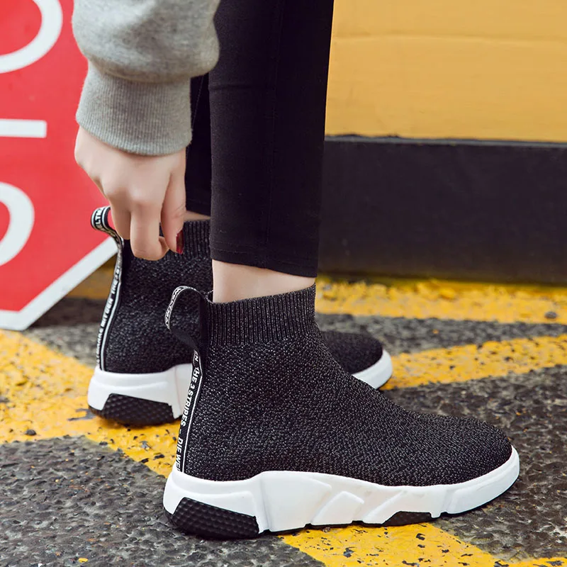 Женские кроссовки с высоким берцем черные/Серебристые дышащие легкие для