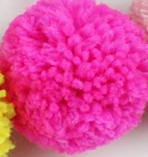 neon pink Комплект из 4 предметов, вязаное помпонами 60 мм-2,4 дюймов балабоны 12 цветов ручной работы помпонами качественный материал для аксессуар - Цвет: neon pink