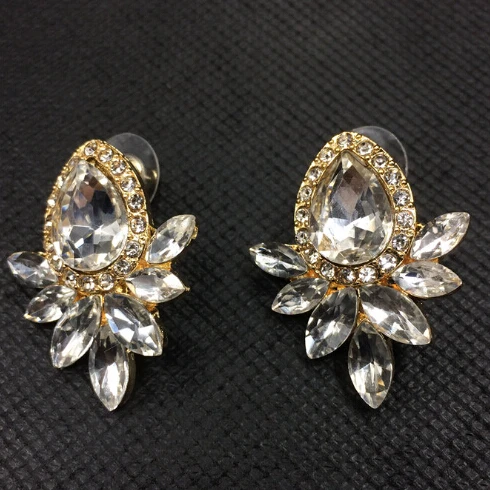 

2016 New fashion women's big crystal studs Earrings for women flower fashion pendents earring Factory wholesale and retail