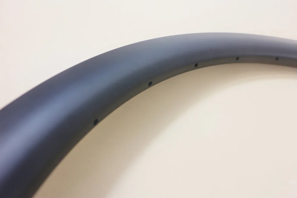 Супер легкий 42 мм Высота ассиметричный клинчер бескамерный карбоновый обод 25 u