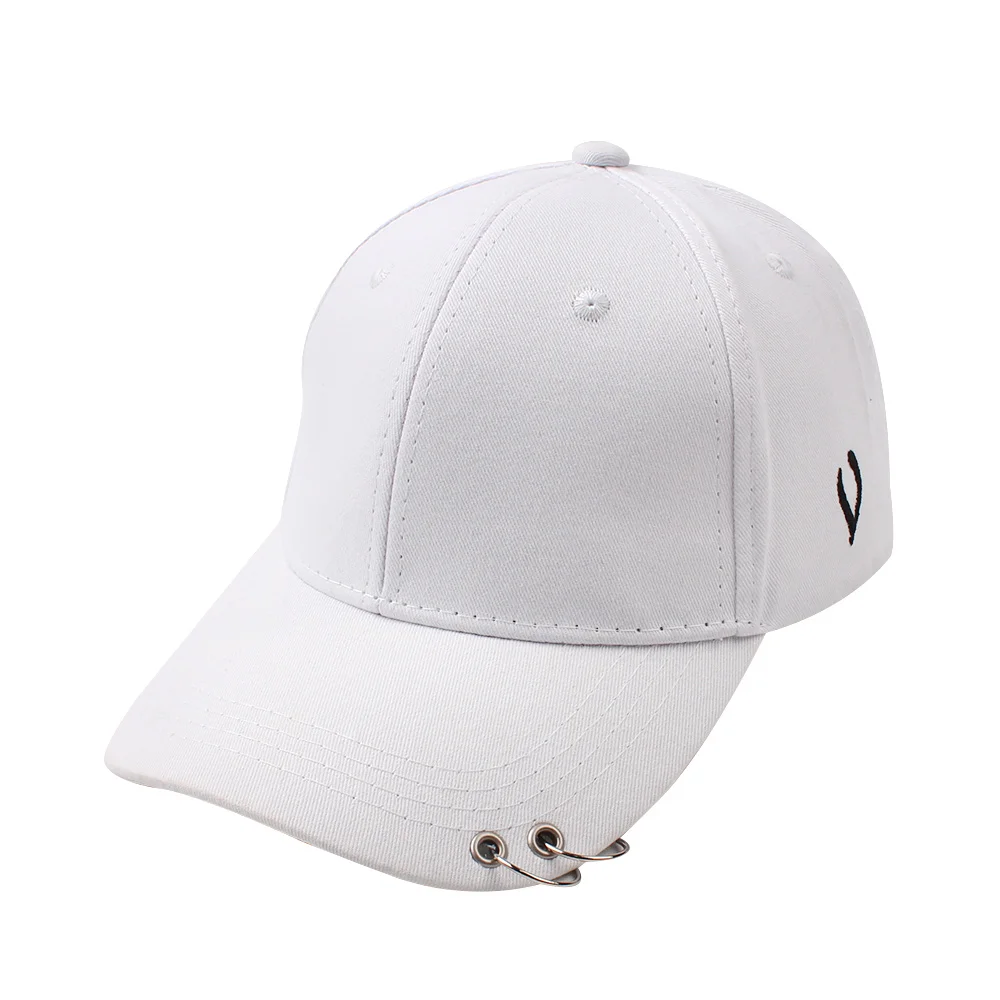 Мужская бейсболка с железным кольцом черно белая надписью V в стиле хип хоп