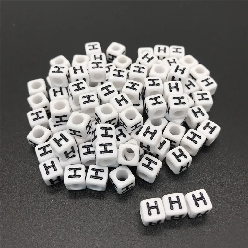 Бусины акриловые 6 мм с буквами квадратные для изготовления браслетов ожерелий 100