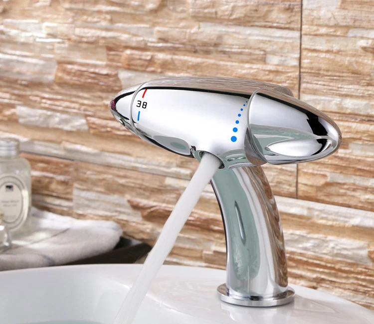 Термостатический смеситель для ванной кран с двойной ручкой и хромированной