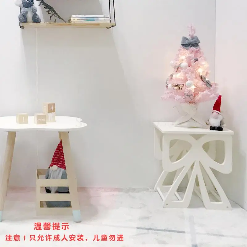 Прикроватный журнальный столик в скандинавском стиле для девушек форме