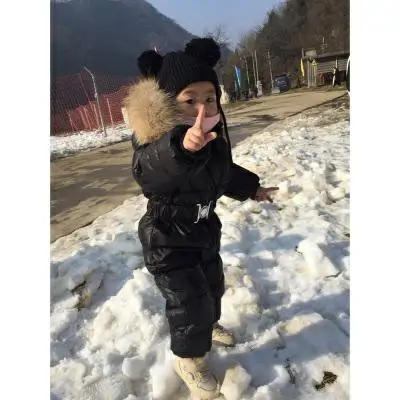 Новая одежда для мальчиков и девочек на русскую зиму детские комбинезоны на 90% утином пуху с капюшоном, утепленные мехом, модные темно-синие зимние комбинезоны, куртка для младенцев