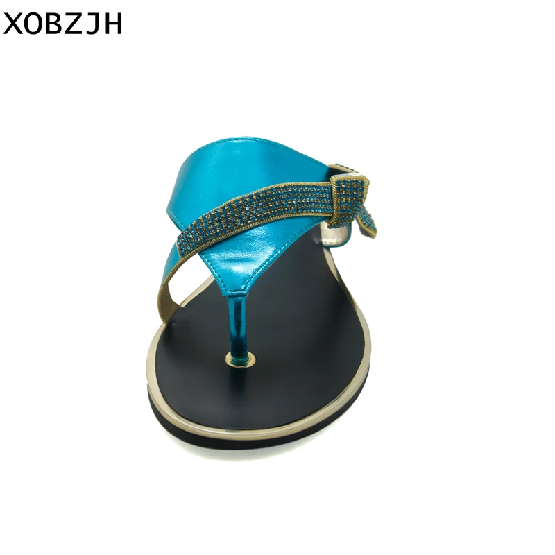 XOBZJH/2018 женские босоножки модные пикантные на плоской подошве со стразами летние