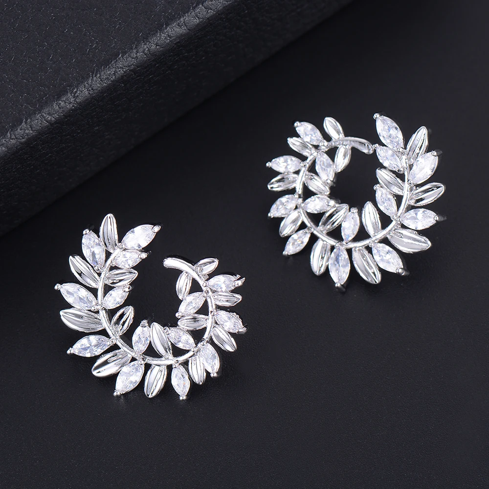 SISCATHY 2019 New Fashion Jewelry African Dubai Style Cubic Zirconia Earrings For Women Flower Cute Girls Stud 3Colors | Украшения и