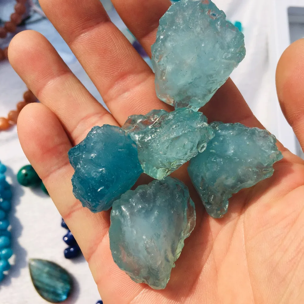 Natural rough run and mineral reiki treat crystal sea blue gem original specimen making jewelry 1pc | Дом и сад