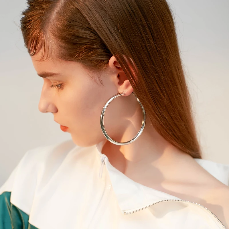 Выразительные серьги ювелирные изделия простая модная персональная круг пряжка