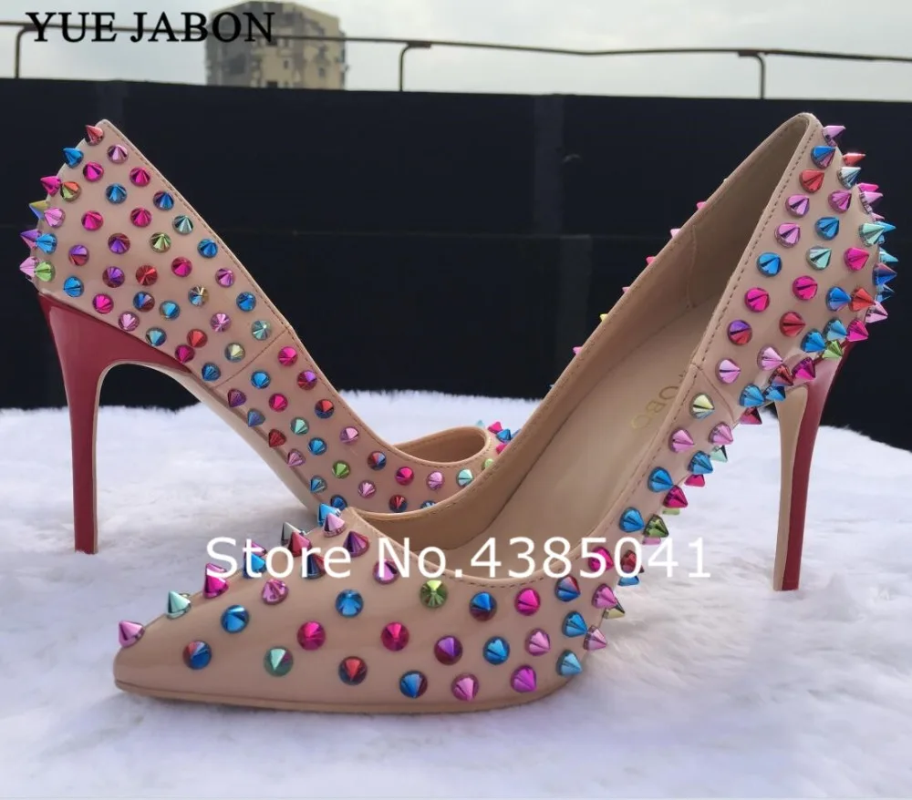 

Новые туфли YUE JABON из лакированной кожи, женские туфли с острым носком на тонком высоком каблуке, красочные сексуальные заклепки, туфли на шп...