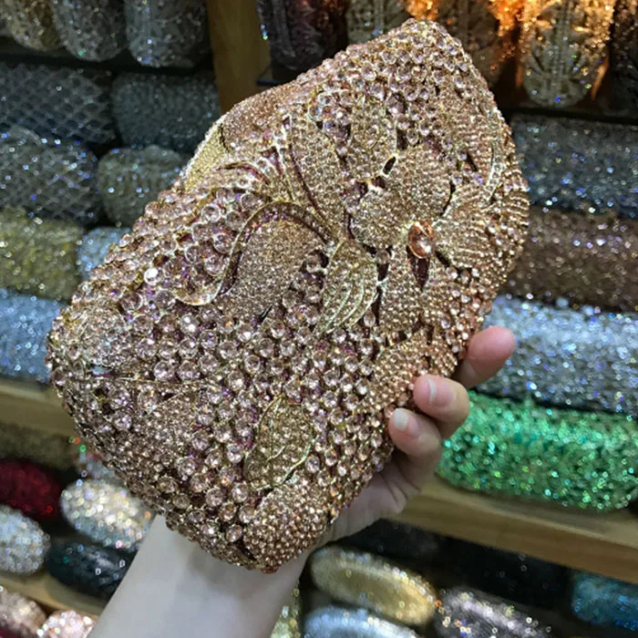 Женские вечерние сумки цвета шампанского/серебристого/красного роскошные