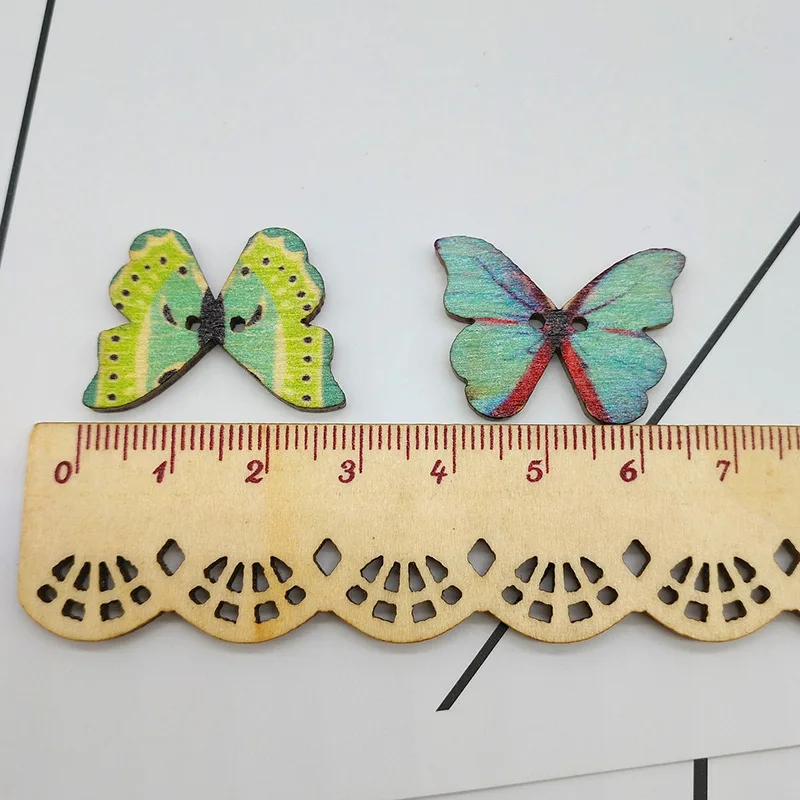 

100pcs/lot Sewing Accessories Flatback Scrapbooking Wood Buttons Mix 25x25mm Butterfly 2 Holes Wooden Buttons Craft MR 001