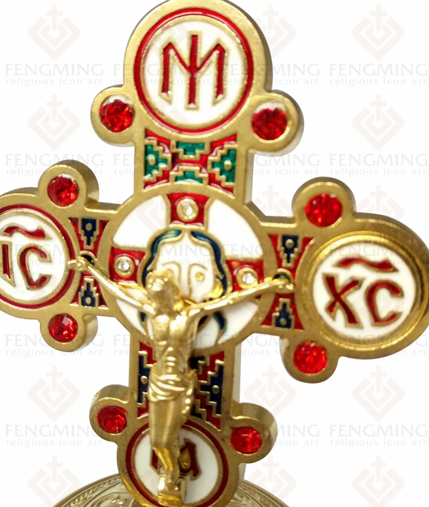 Дешевые кресты ST Benedict Crucifix Jesus золотые религиозные украшения металлические