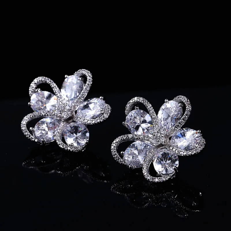 Классические серьги-пусеты с цветами белого/розового золота женские