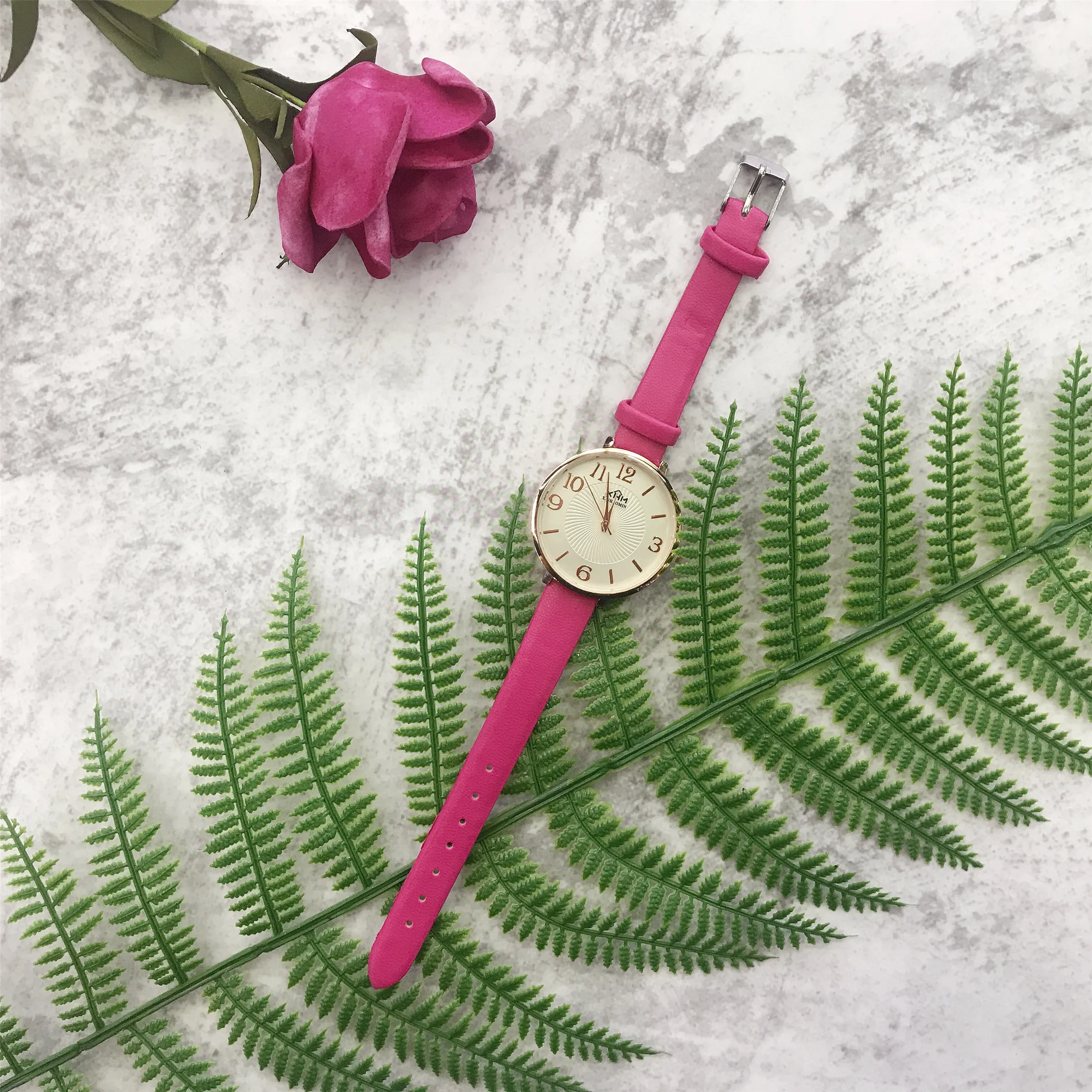 Женские модные часы 2020 кварцевые классические женские с атмосферой роскошные и