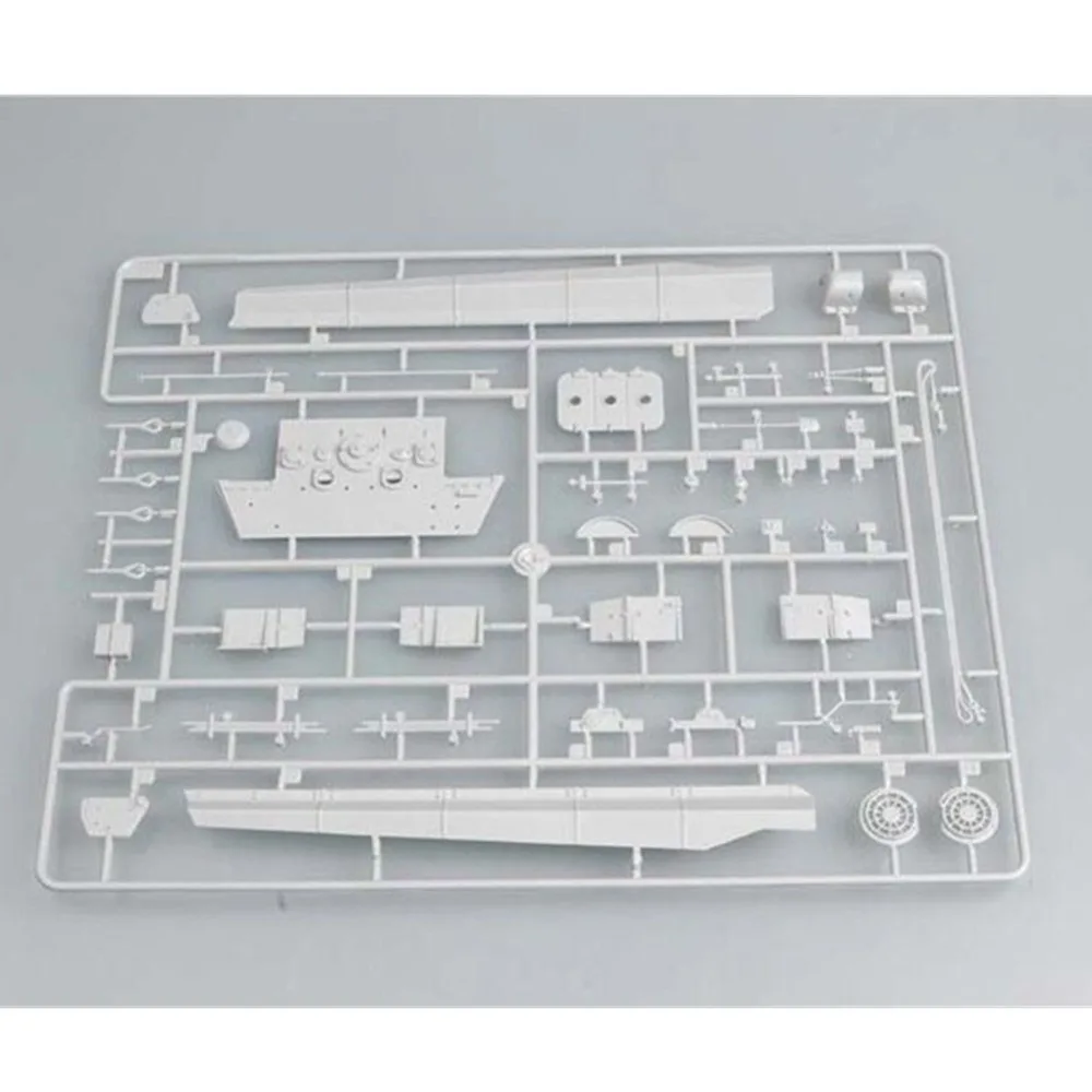 OHS Trumpeter 01536 1/35 НЕМЕЦКИЙ СТАНДАРТНЫЙ сборный бак E50 50 75 тонн набор для сборки