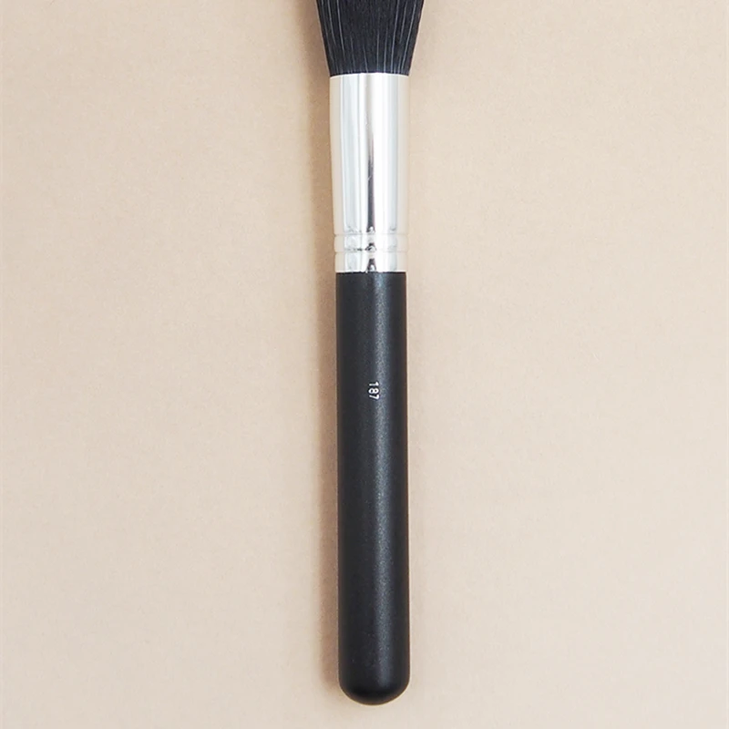 Щетка для румян #187 двухслойная мягкая Кисть макияжа компактная щетка