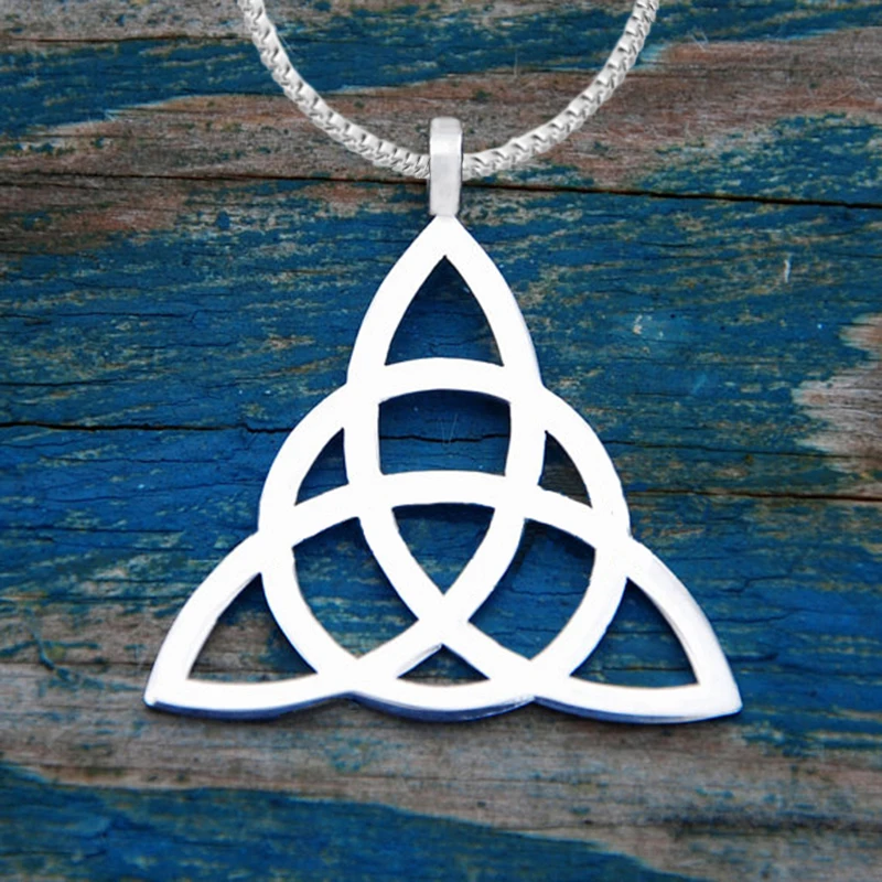 

TriqueDrop shipping tra - Triple Goddess Silver plated necklaces & pendants lot for women Fashion Jewelery The New Year's gift