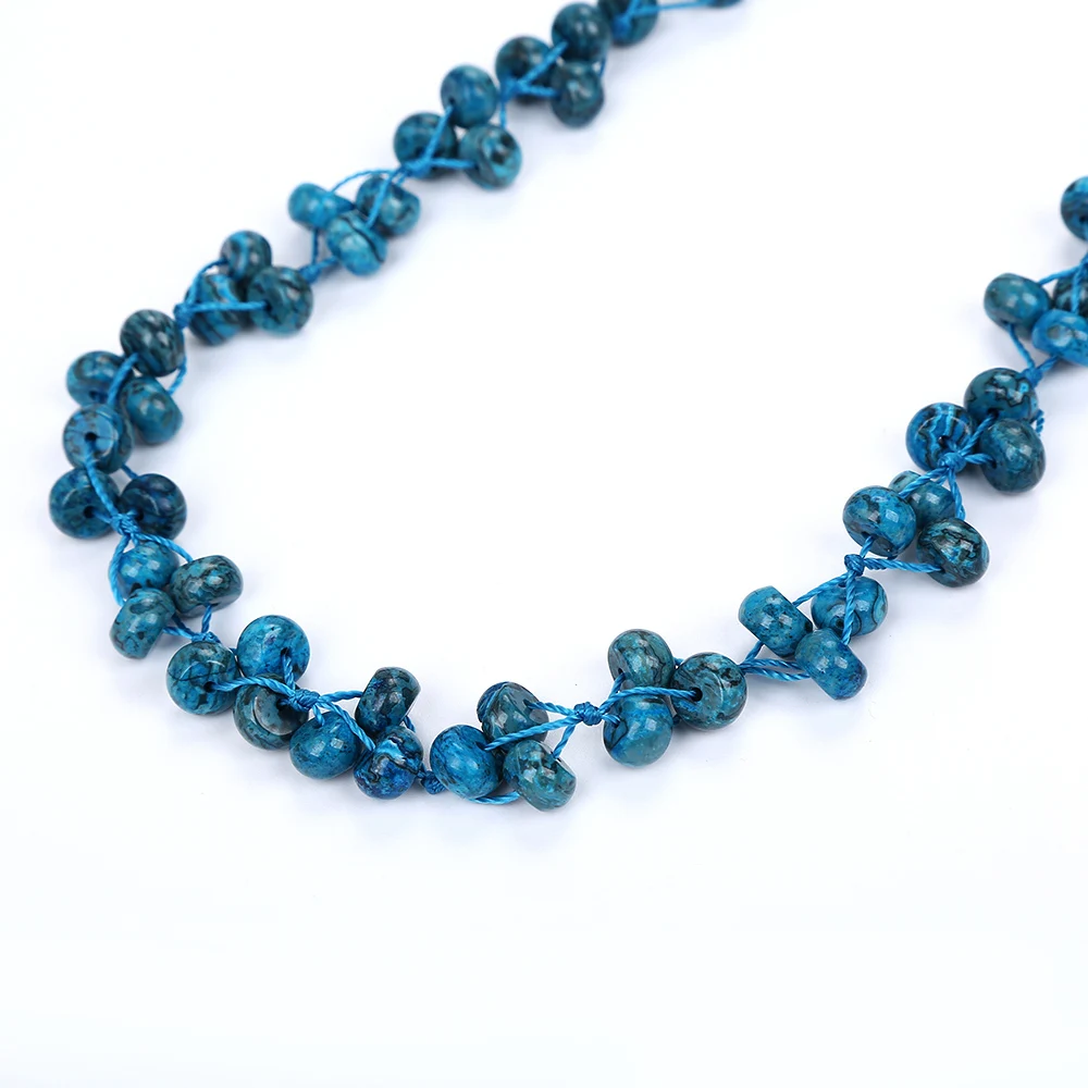 Оригинальное женское ожерелье с искусственным жемчугом и кристаллами