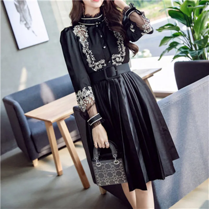Женское плиссированное платье черное подиумное с вышивкой осень 2019|pleated dress|dress