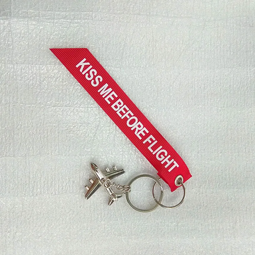 Цепочка для ключей с металлическим самолетом Kiss Me Before Flight цепочка подвеской