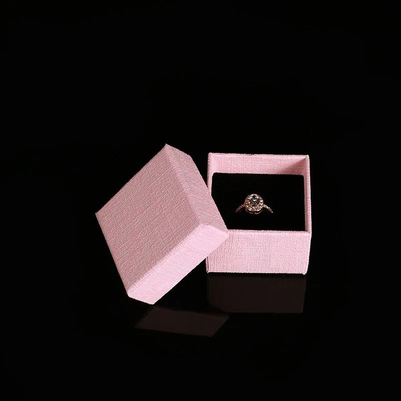 

20 Pcs/Lot 5x5x3.5 cm Candy Color Kraft Paper Craft Boxes Ring Gift Packaging Box Favour Vintage Cases Drop Shipping