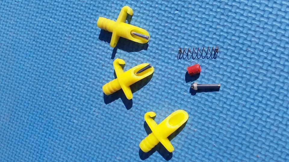 

100PCS ABS Rabbit Waterer Rex rabbit Rabbit with automatic drinker Water spout