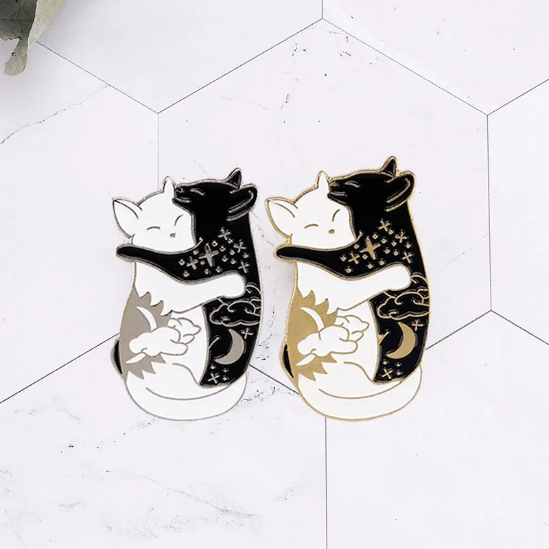 Заколки для кошек черно белые Броши с котами Ying Yang брошь значок лацканами