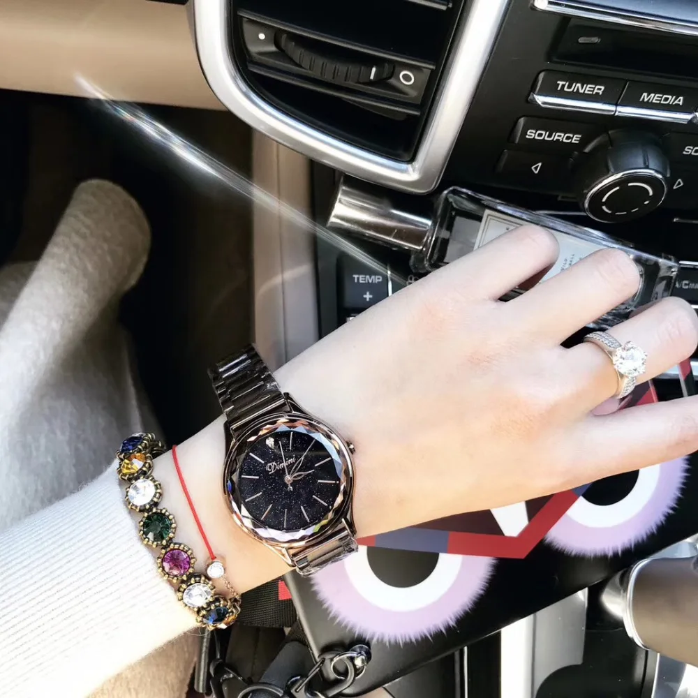 Женские наручные часы карамельной расцветки модные со стальными многогранными