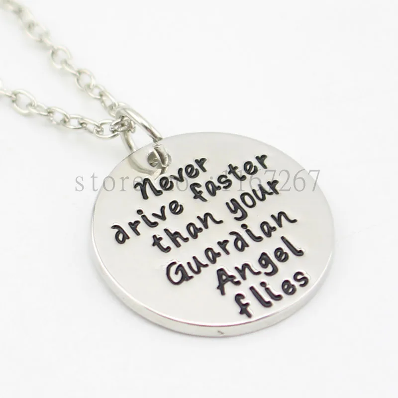 Новое поступление 2015 ручная штампованное ожерелье никогда не едете быстрее чем