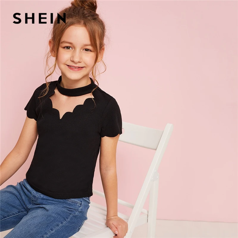 SHEIN/детская футболка для маленьких девочек с волнистым воротником-чокером; Милая футболка в рубчик; детский топ; коллекция года; Летние повседневные футболки с короткими рукавами и вырезами