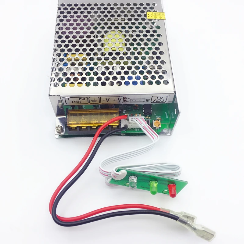 60W 12V 4A Универсальный UPS переменного тока/функция зарядки монитор импульсный источник питания 13,8 v, зарядное устройство 2 года гарантии(SC-60-12