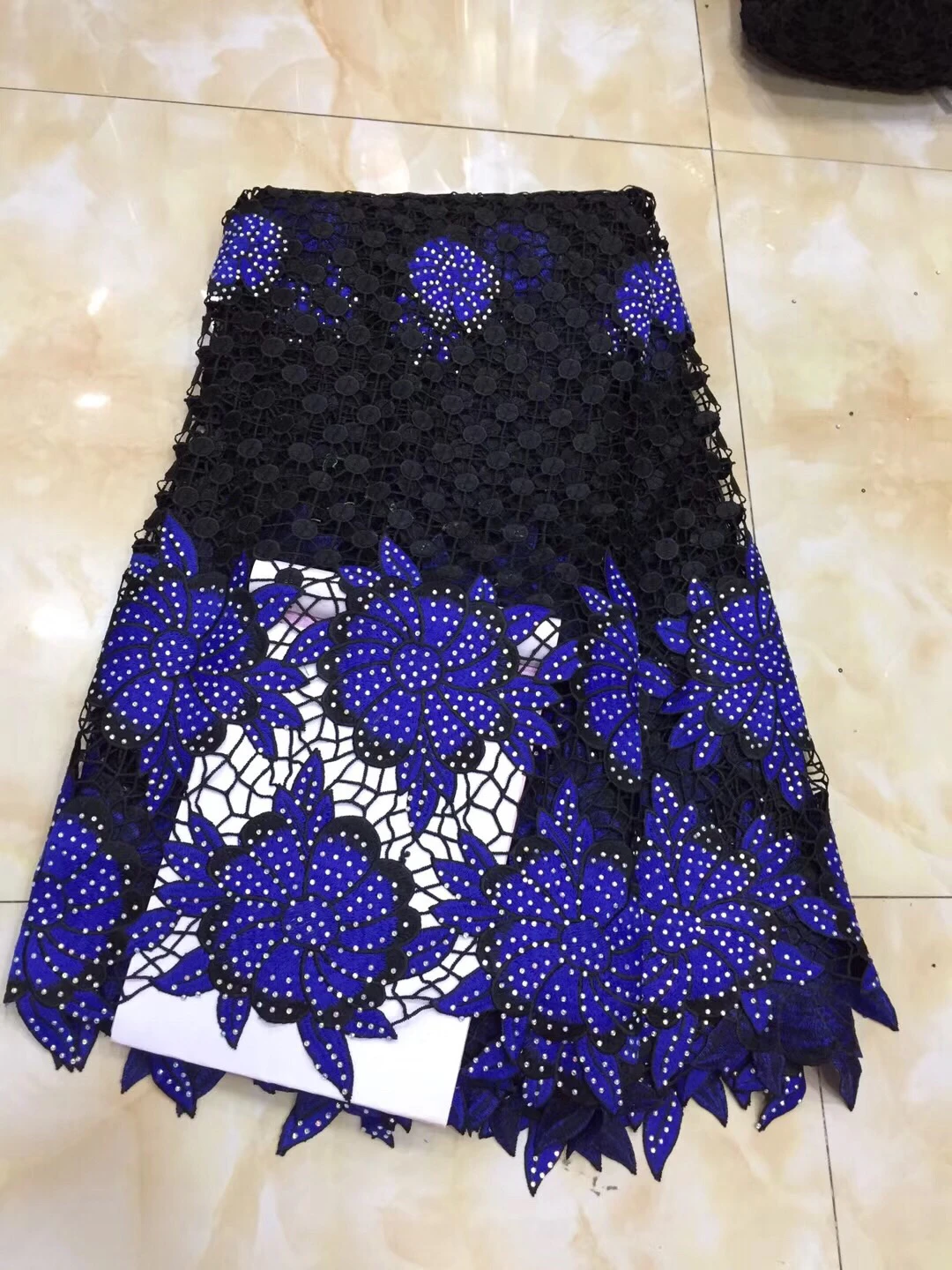 

2018 High quality nigerian wedding african lace fabric with stones popular guipure cord lace fabric for wedding dress LYY901