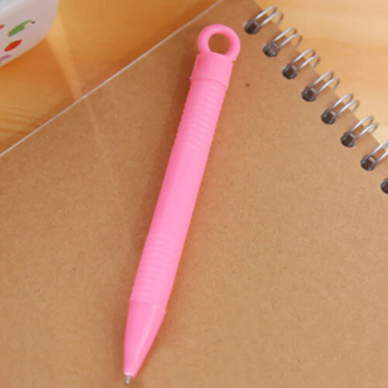 Доска для рисования каракули ручки писания на доске цвет в случайном порядке