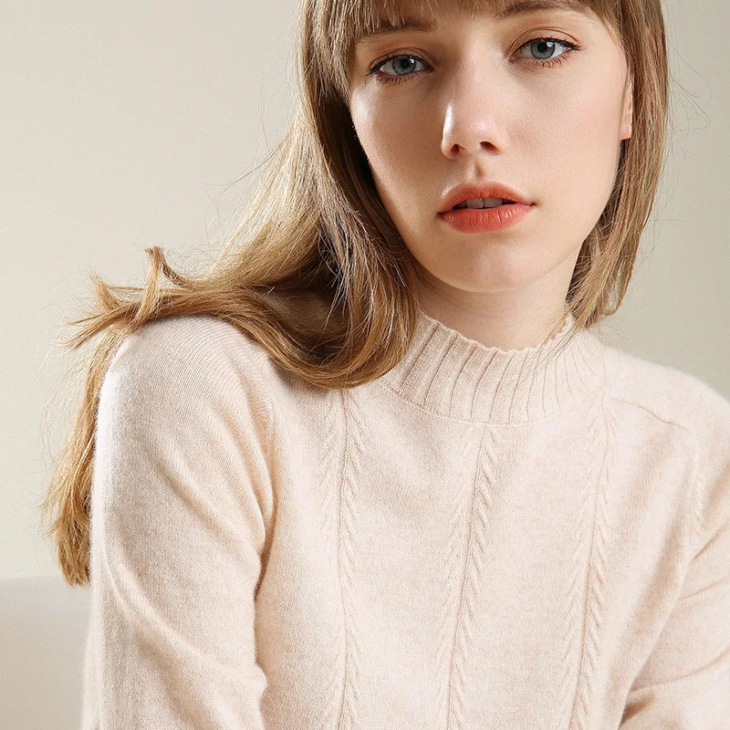 Мягкие вязаные свитера и пуловеры с воротником-хомутом для женщин | Женская