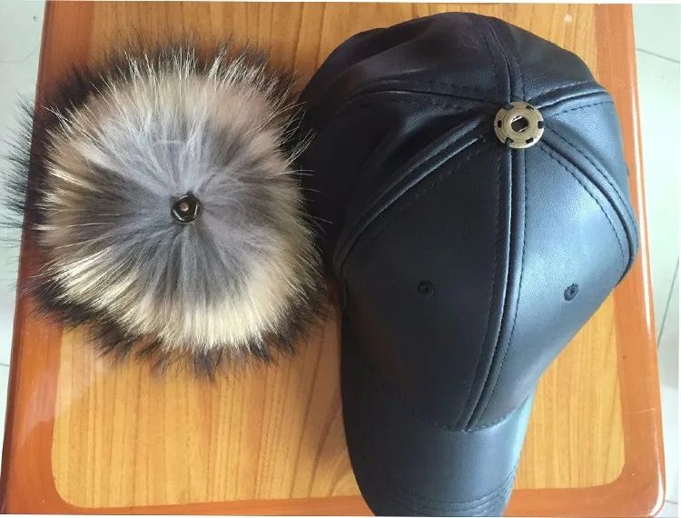 Искусственной Кожи Бейсболка с Pom Pom Pom Pom Snapback Snapback шапки bone gorras planas snapback крышка Бейсболки женщины шапки женские весна-осень