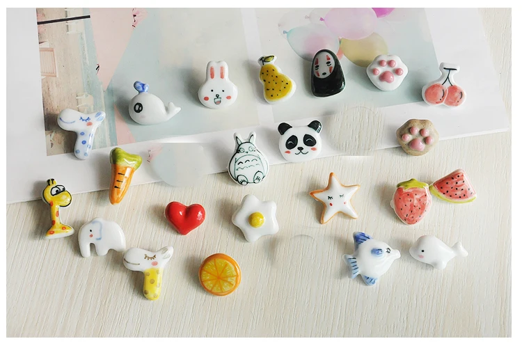 

Cartoon Ceramic Pin Brooch Jewelry for Girl Lovely fresh literary and artistic Brooch simple pin decorative buckle ornament