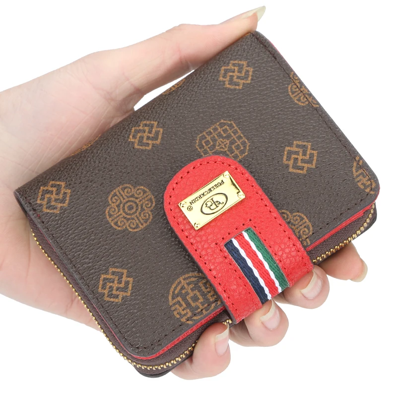 Женский кошелек для мелочи визитница маленький на молнии и застежке короткий