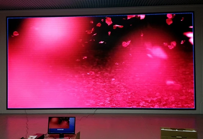 Внутренний сексуальный видео RGB P2.5 P2 P3 светодиодный дисплей с высокой частотой