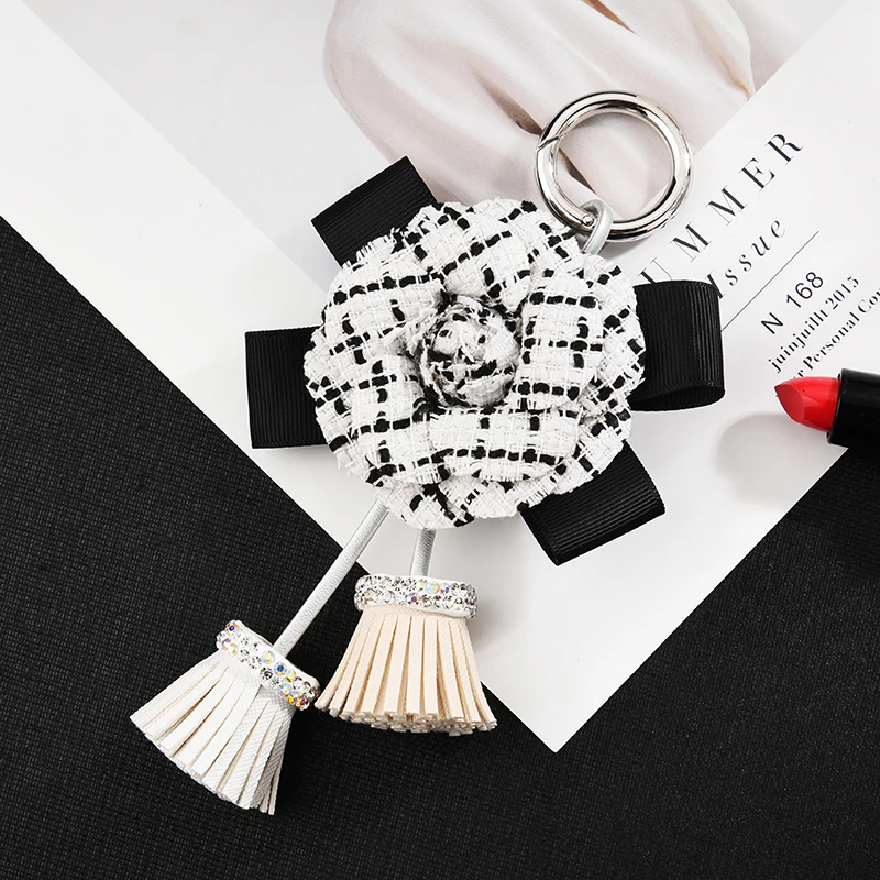 

Fashion Rose with Tassel Keychain Gifts for Women Llaveros Mujer Car Bag Accessories Keyring Holder Jewelry Accessory EH342