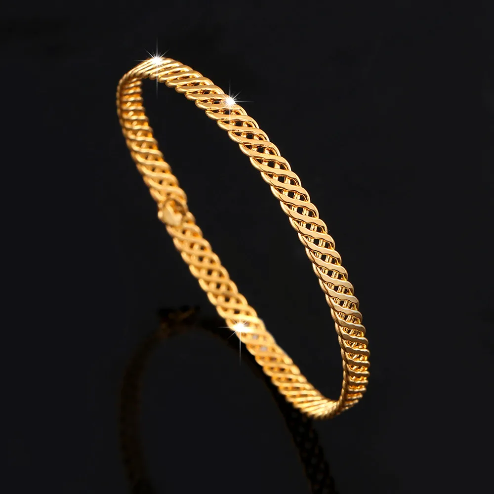 Женские браслеты и обручи изящные стильные золотистые диаметром 60 мм в богемном