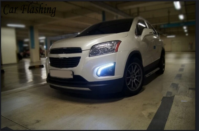 Автомобильный мигающий 1 комплект для Chevrolet Шевроле Тракс 2014 2015 2016 DRL с указателем