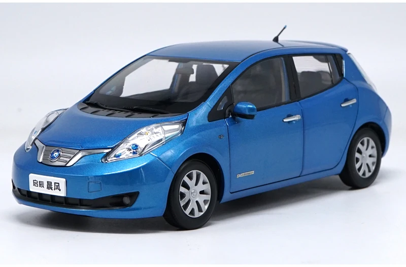 1:18 литая модель для Nissan Venucia LEAF Blue игрушечный автомобиль из сплава миниатюрная