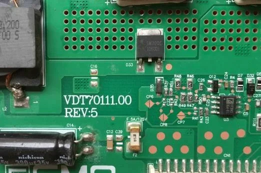 L315H3-2EC-L001B 27-D045818 светодиодный инвертор VDT70111.00 REV:5 | Компьютеры и офис