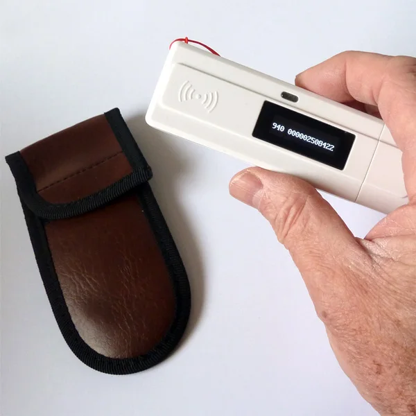

RT10 RFID ридер микрочип Собака Кошка Лошадь имплантат чипа животных + чехол